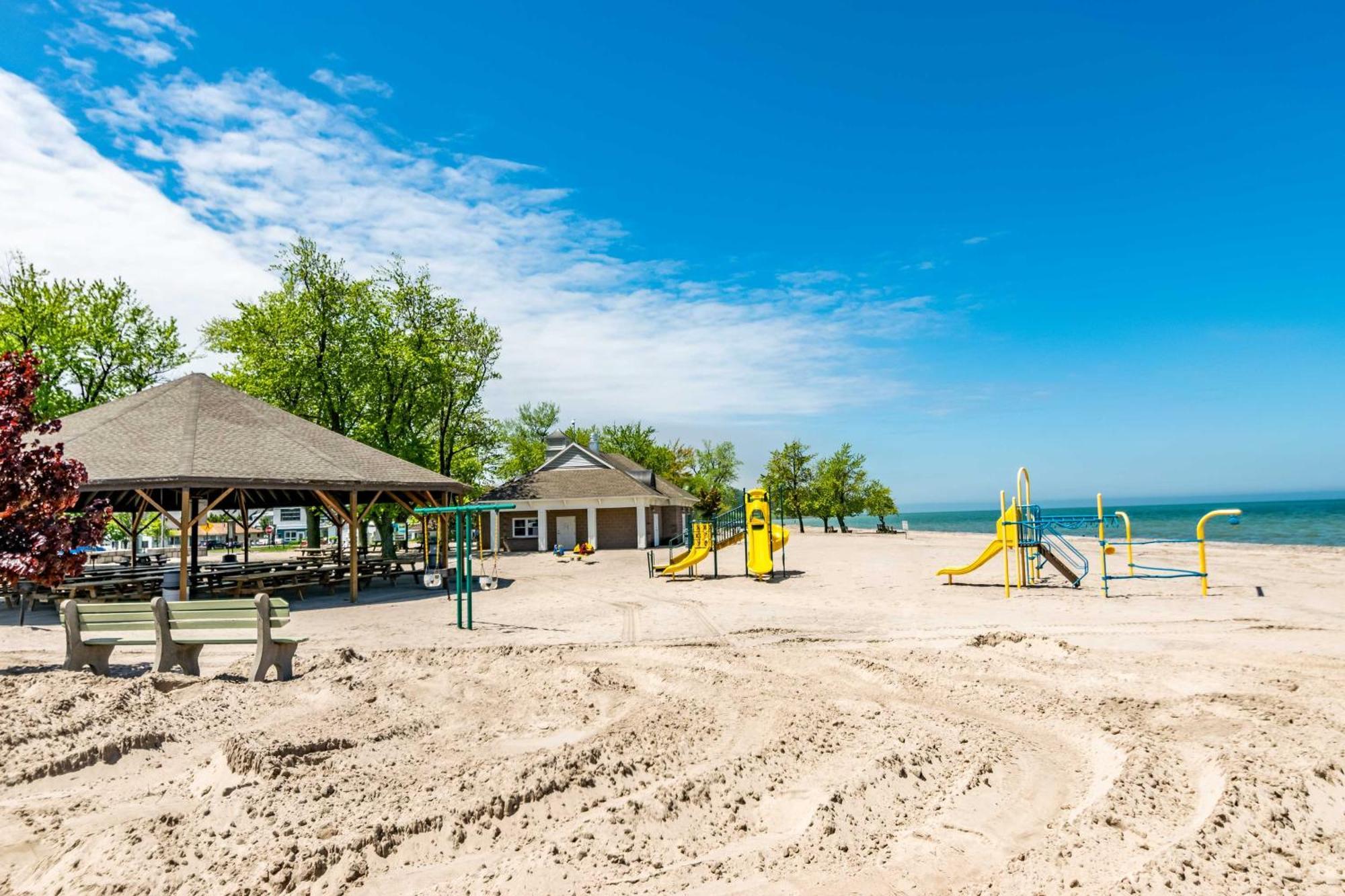 Sodus Point Home - Walkable To Beach! Екстер'єр фото