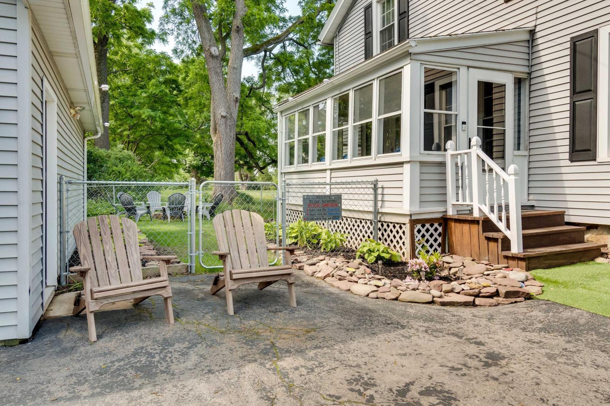 Sodus Point Home - Walkable To Beach! Екстер'єр фото